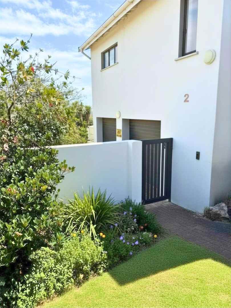 5 Bedroom Property for Sale in Kenton On Sea Eastern Cape